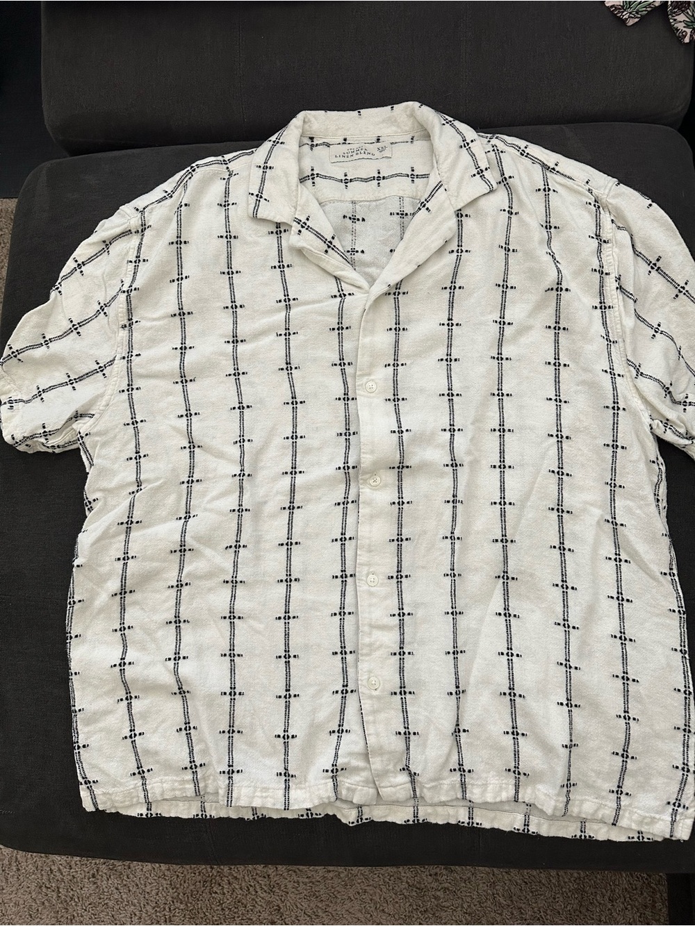 Abercrombie & Fitch Linen Blend Men's White Short-Sleeve Button-Up Shirt